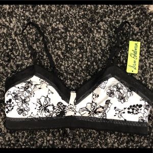 *NWT* Sam Edelman Bralette